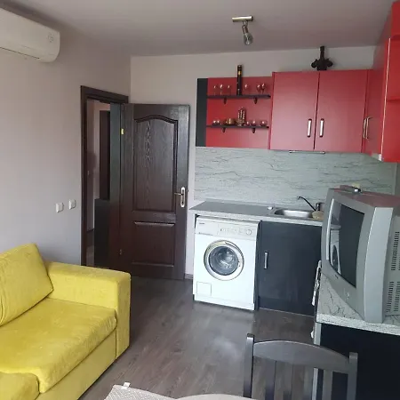Apartament Budget First Sea Line Coast Gmina Pomorie