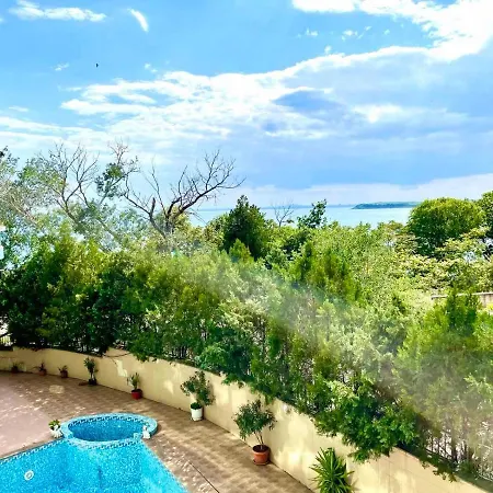 Appartement Budget First Sea Line Coast *